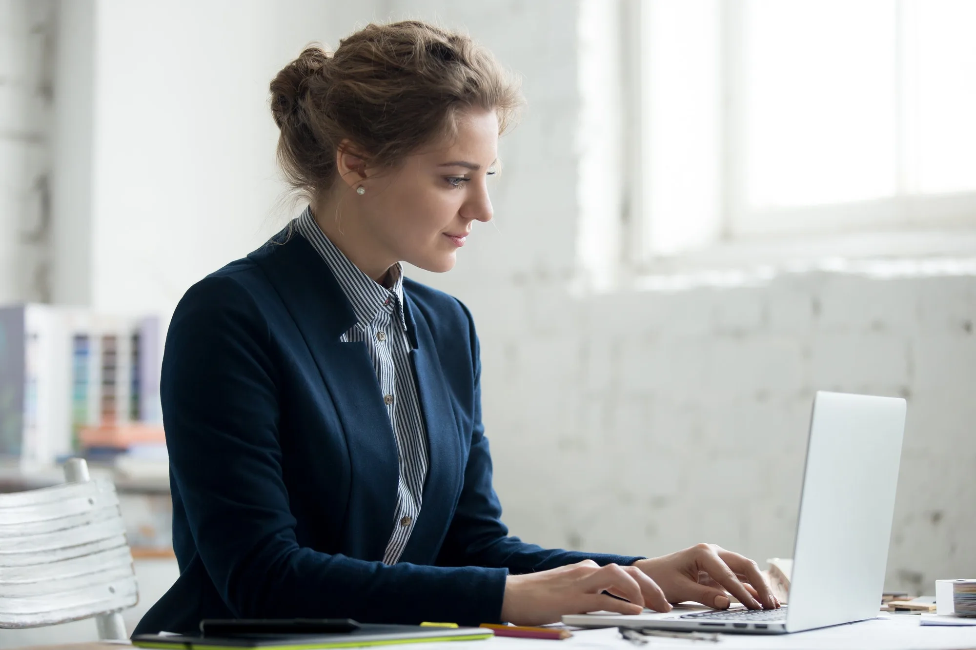 design-agency-worker.jpg design-agency-worker.jpg